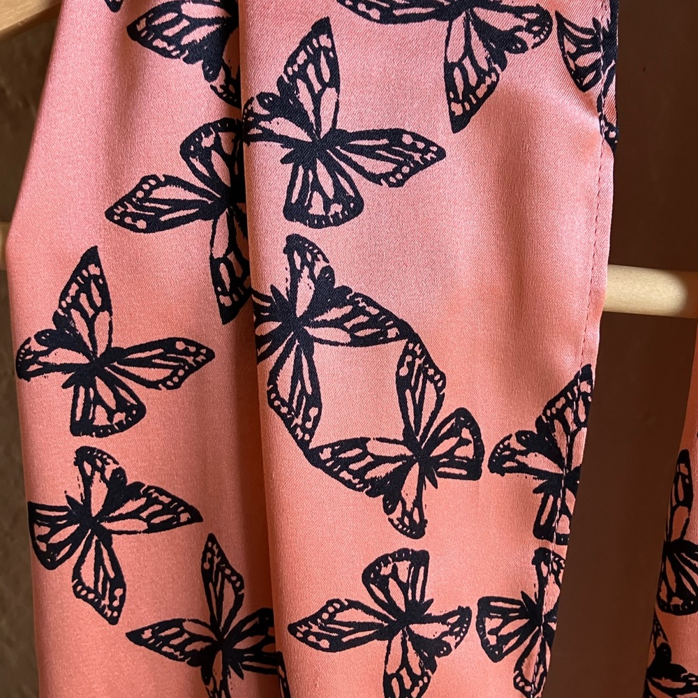 💯% Silk Talking French Antwerp scarf NWT - Picture 3 of 9